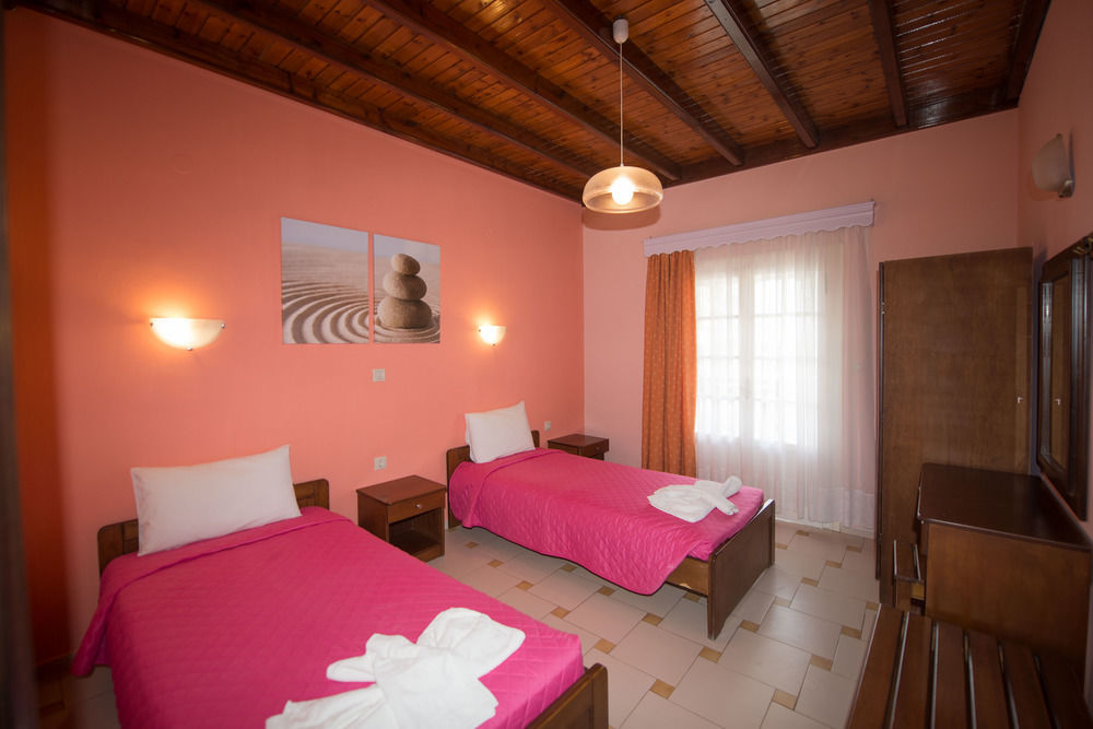 Potamos Apartment *